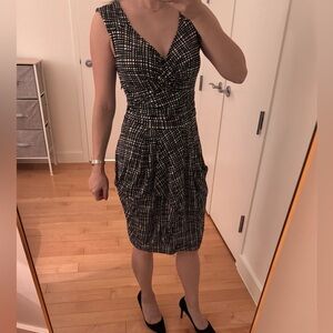 Black and White Stretch Jersey Dress Size EU 38